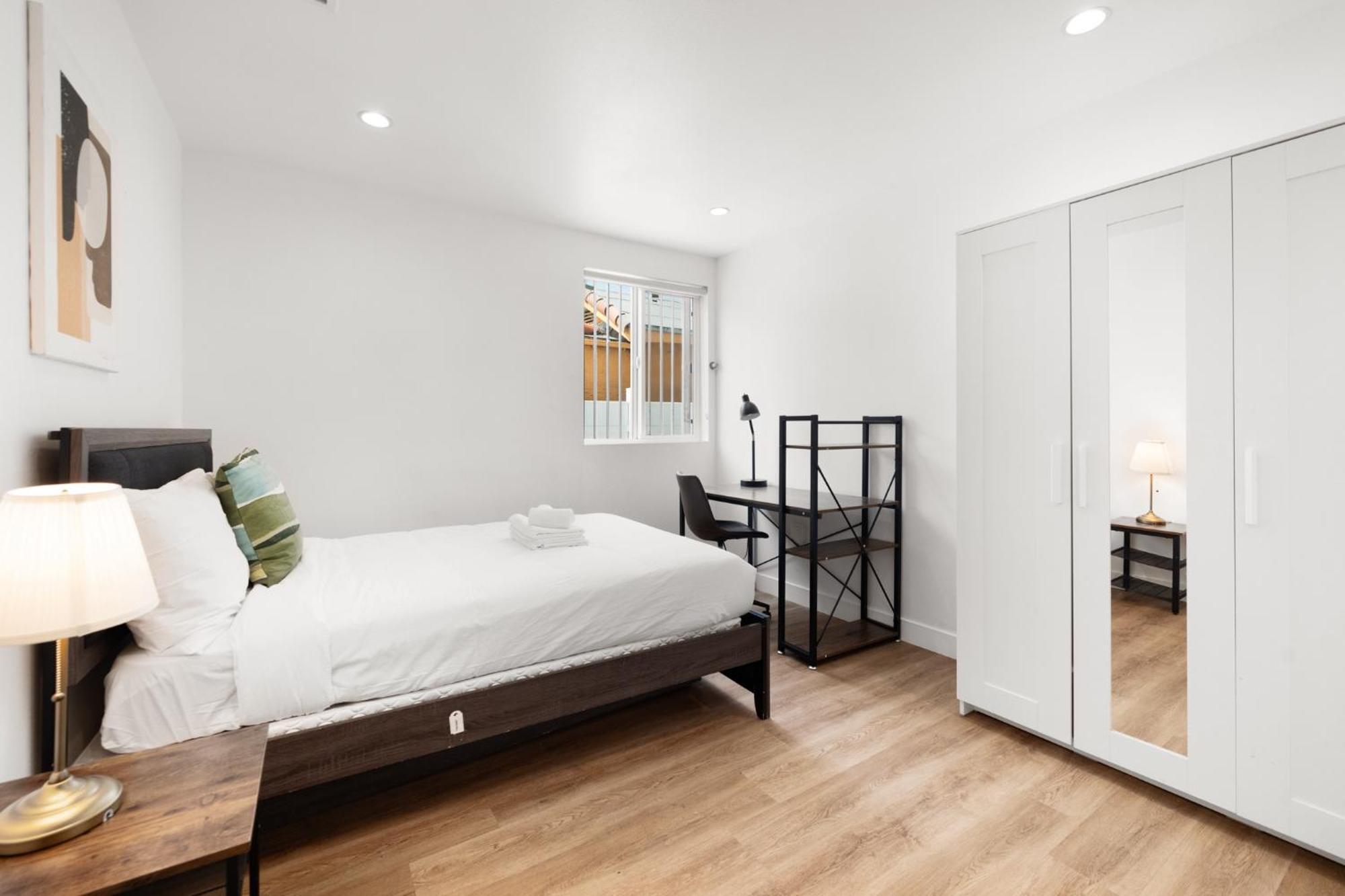 Charming Urban Retreat Near Usc In La- Private Room With Share Living Room With Kitchen Los Angeles Exteriér fotografie
