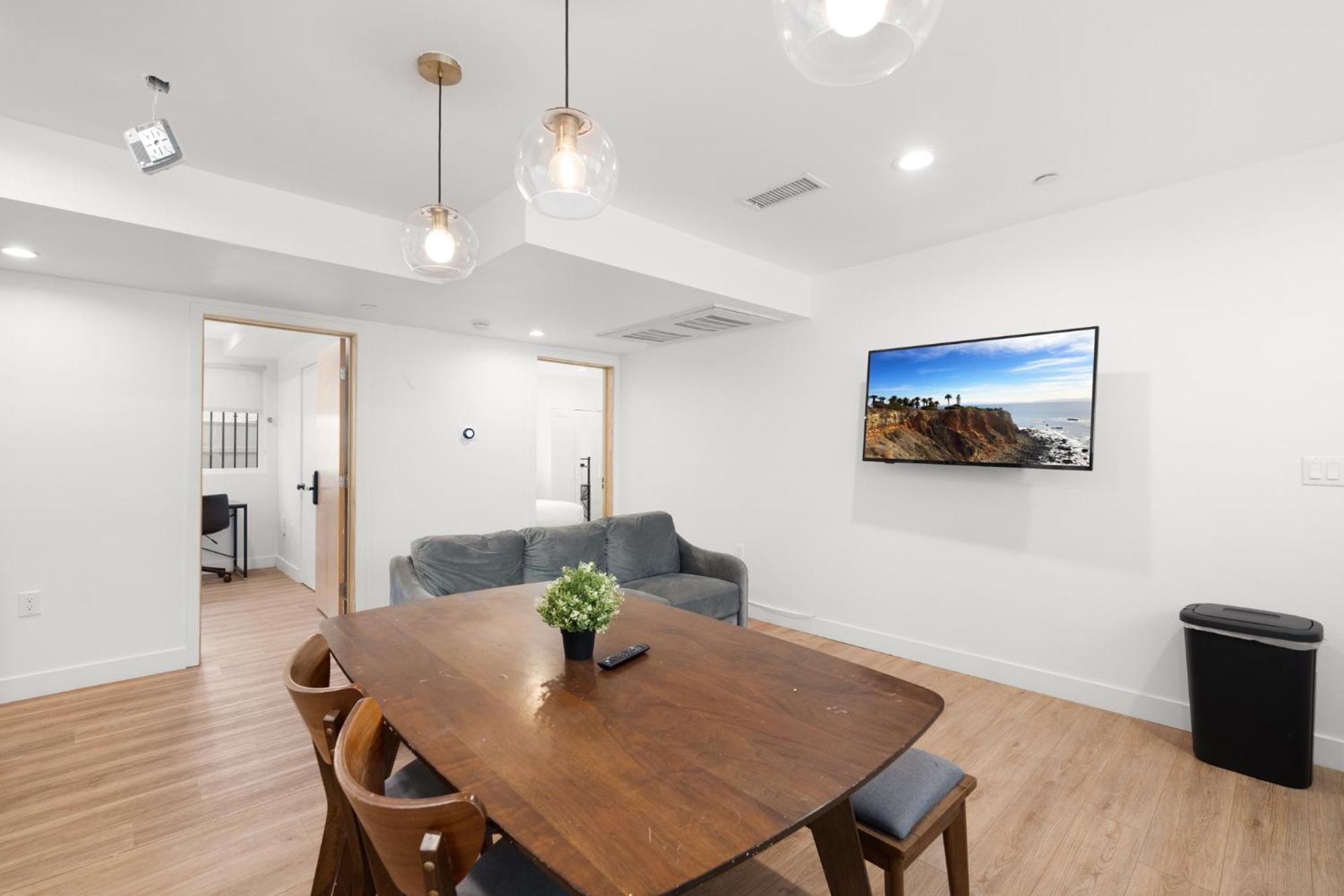 Charming Urban Retreat Near Usc In La- Private Room With Share Living Room With Kitchen Los Angeles Exteriér fotografie